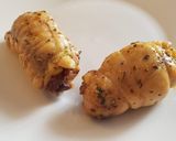 Foto del paso 10 de la receta: Contramuslos de pollo rellenos de dátiles y jamón serrano