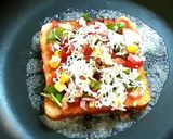 A picture of step 6 of Tawa SweetCorn Bread Pizza.