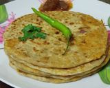 बेसन प्याज़ के परांठे (besan pyaz ke parathe recipe in Hindi) रेसिपी चरण 5 फोटो