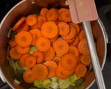 Foto del paso 2 de la receta: Crema de zanahoria y puerro