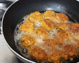 A picture of step 5 of Kofta gravy.