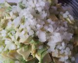 Foto del paso 3 de la receta: Ensalada tropical con aguacate