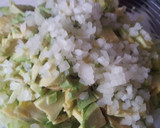 Foto del paso 3 de la receta: Ensalada tropical con aguacate