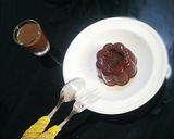 Foto langkah ke 6 dari resep Desert Puding coklat siram fla simple enak.
