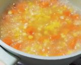 Foto langkah ke 3 dari resep Sup Jagung wortel.