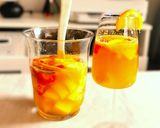 A picture of step 5 of Cava Sangria.