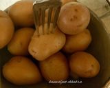 A picture of step 1 of Spicy baby potatoes.