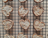 Foto del paso 5 de la receta: Galletas 2 ing 💝 Sin harina, sin azúcar, sin huevo, sin lácteos