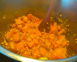 Foto del paso 2 de la receta: Crema de calabaza y lentejas rojas