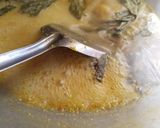 Gambar langkah 5 resipi Bayam Brazil Masak Lemak Cili Padi Bersama Ikan Keli Salai.