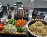 A picture of step 2 of Chinese Egg Hakka noodles.