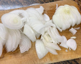 Foto del paso 2 de la receta: Sepia en salsa de cebolla y cerveza