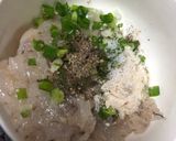 Hình bước làm 1 của món Canh tôm nấu nấm bông hẹ