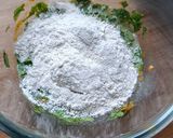A picture of step 3 of Egg Paratha With Liquid Dough.
