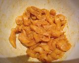 Foto del paso 2 de la receta: Kebab de pollo adobado con salsa de yogur