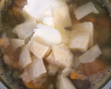 Foto del paso 3 de la receta: Crema de batata y guisantes gratinada con mezcla de quesos