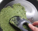 Foto del paso 5 de la receta: Masa de pizza vegana de zanahoria y quinoa/ espinaca y quinoa