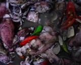 Foto langkah ke 3 dari resep Cuhima atau Cumi Hitam Manis.