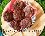 A picture of step 4 of Kachay Qeemay k kabab.