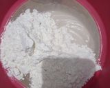 Foto langkah ke 2 dari resep Bolu Lapis Kukus Merah Putih.