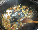 Foto del paso 11 de la receta: Sopa de marisco congelado y fresco con fondo de cebolletas