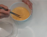 A picture of step 5 of 【美式起司炒蛋 Cheesy Scrambled Egg】 细化柔嫩，顶级口感！两分钟就能学会！.