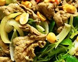 Hình bước làm 4 của món Gỏi Rau Càng Cua Trộn Thịt Bò