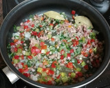 Foto del paso 9 de la receta: Albóndigas Pucheriles con papas fritas (garbanzos, verdura y carne)