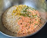 देसी फैंसी मिक्स दाल और बुलगर खिचड़ी रेसिपी चरण 1 फोटो