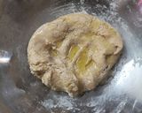 A picture of step 2 of Fulka roti.