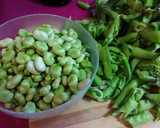Foto del paso 2 de la receta: Habas con ajos tiernos y huevo flor