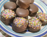 Foto del paso 5 de la receta: Alfajores de chocolate 🍫