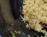 Foto langkah ke 6 dari resep Nasi goreng Kencur berselimut.
