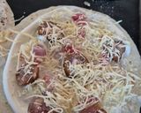 Une image de l'étape 3 de Pizzas 🍕 wraps aux lardons et saucisses fumées.
