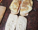 Foto del paso 2 de la receta Bocadillo de tortilla francesa y ensalada