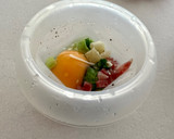 Foto del paso 3 de la receta: Huevos con brocoli, jamón y parmesano en el micro