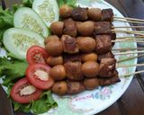 Foto langkah ke 6 dari resep Sate tahu telur puyuh.