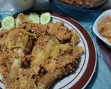 Foto langkah ke 9 dari resep Ayam Goreng Kremes.