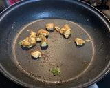 รูปขั้นตอนการทำที่ 1 ของ ข้าวผัดเขียวหวานไก่