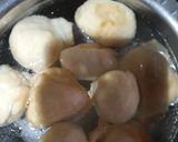 A picture of step 4 of Dahi vada.