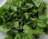 Foto del paso 7 de la receta: Ensalada de pencas de acelga con vinagreta de mostaza y miel