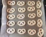 Sajtos- sós perec 🥨 recept fázis 1 fotója