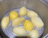Foto langkah ke 1 dari resep Baked Perkedel /Perkedel Oven.