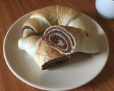 Csokoládés csíkos kifli recept fázis 8 fotója