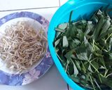 Foto langkah ke 2 dari resep Tumis kangkung dan touge saus tiram.