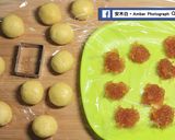 A picture of step 18 of Pineapple Cakes (Video).