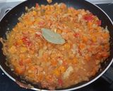 Foto del paso 6 de la receta: Calabacín relleno con pollo