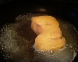 Foto del paso 1 de la receta: Omelette de plátano maduro para desayunar... 😘🍌🧀🥓🥚🍳🍌😘