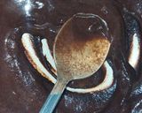 A picture of step 2 of Ragi chocolate milkshake.