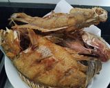 Foto del paso 3 de la receta: Mojarritas fritsud 🐟 con cascos de plátano